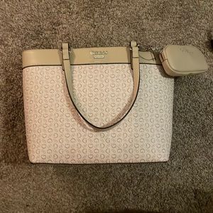 Guess purse